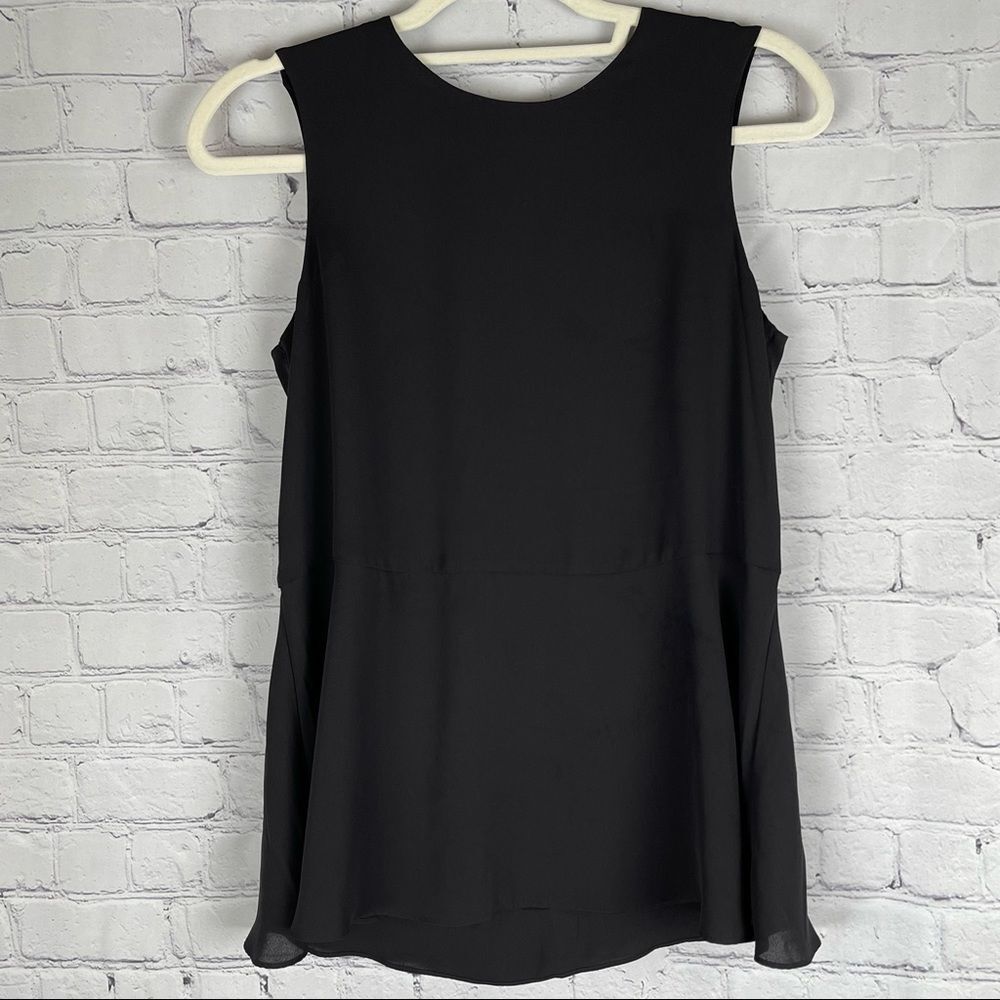 Uniqlo black peplum rayon versatile sleeveless top